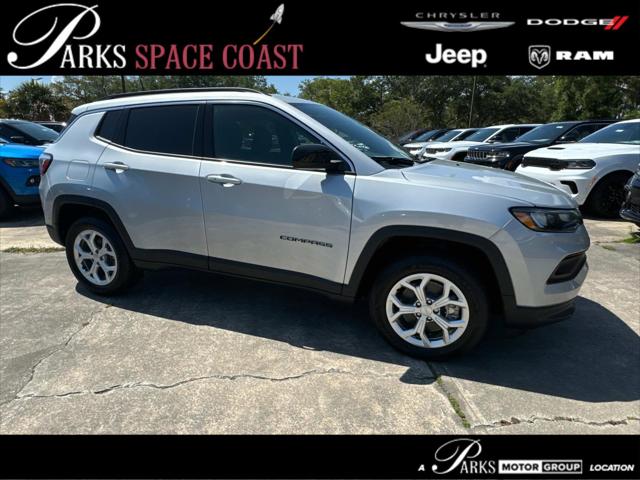 2024 Jeep Compass COMPASS LATITUDE 4X4