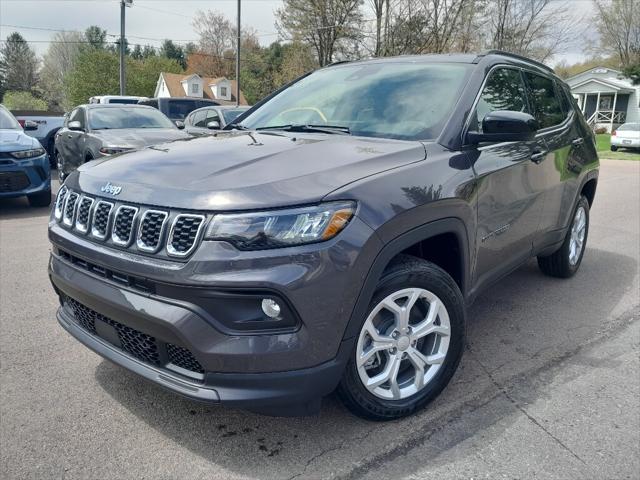 2024 Jeep Compass COMPASS LATITUDE 4X4