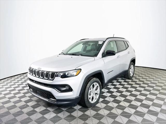 2024 Jeep Compass COMPASS LATITUDE 4X4