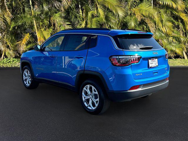 2024 Jeep Compass COMPASS LATITUDE 4X4