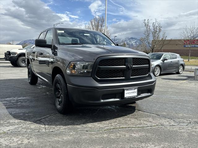 2024 RAM Ram 1500 Classic RAM 1500 CLASSIC TRADESMAN CREW CAB 4X4 57 BOX