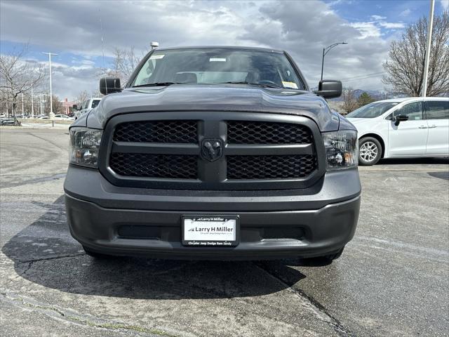 2024 RAM Ram 1500 Classic RAM 1500 CLASSIC TRADESMAN CREW CAB 4X4 57 BOX