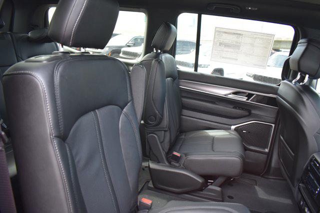 2024 Jeep Wagoneer Series II Carbide 4x4