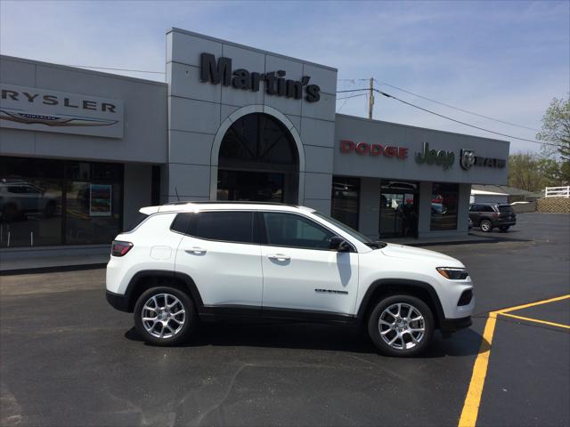 2023 Jeep Compass Latitude Lux FWD