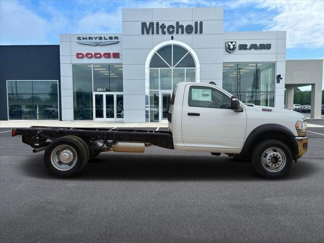 2024 RAM Ram 5500 Chassis Cab RAM 5500 TRADESMAN CHASSIS REGULAR CAB 4X4 84 CA