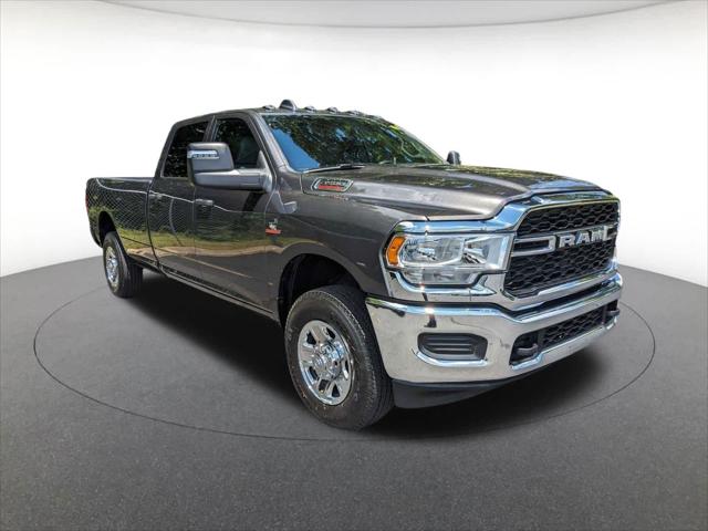 2024 RAM Ram 3500 RAM 3500 TRADESMAN CREW CAB 4X4 8 BOX