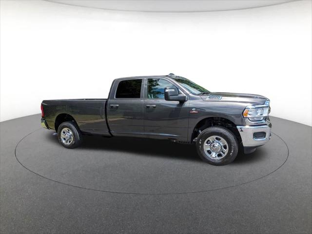 2024 RAM Ram 3500 RAM 3500 TRADESMAN CREW CAB 4X4 8 BOX