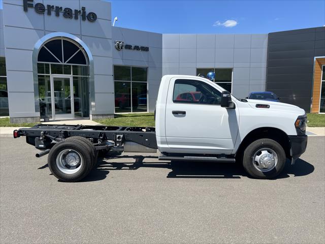 2024 RAM Ram 3500 Chassis Cab RAM 3500 TRADESMAN CHASSIS REGULAR CAB 4X4 60 CA