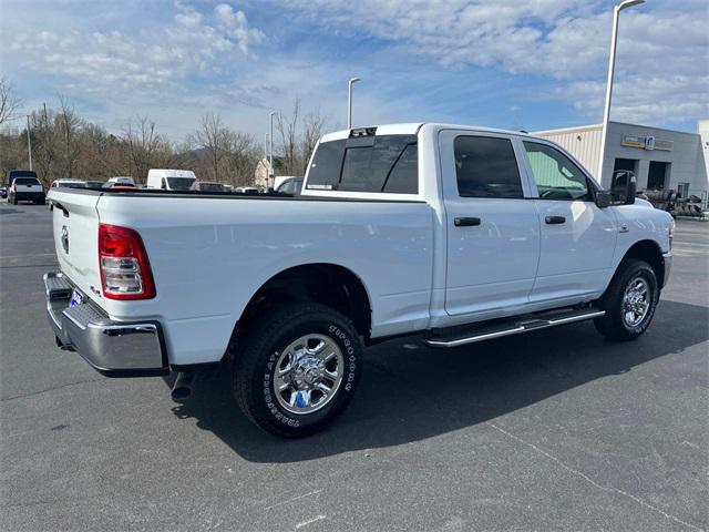 2024 RAM Ram 3500 RAM 3500 TRADESMAN CREW CAB 4X4 64 BOX