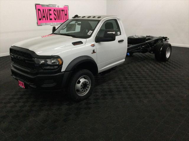 2024 RAM Ram 5500 Chassis Cab RAM 5500 TRADESMAN CHASSIS REGULAR CAB 4X4 120 CA