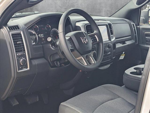 2024 RAM Ram 1500 Classic RAM 1500 CLASSIC WARLOCK QUAD CAB 4X4 64 BOX