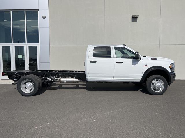 2024 RAM Ram 5500 Chassis Cab RAM 5500 TRADESMAN CHASSIS CREW CAB 4X2 84 CA