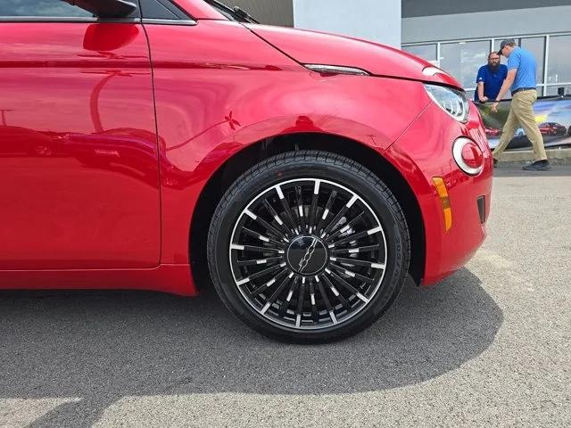 2024 Fiat FIAT 500e 500e INSPI(RED)