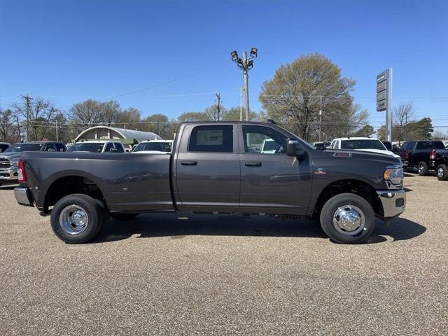 2024 RAM Ram 3500 RAM 3500 TRADESMAN CREW CAB 4X4 8 BOX