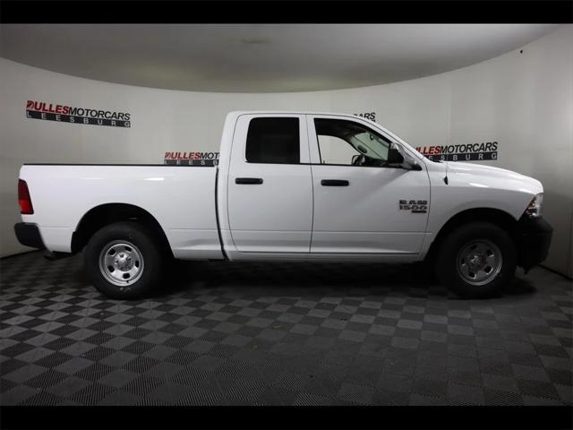 2024 RAM Ram 1500 Classic RAM 1500 CLASSIC TRADESMAN QUAD CAB 4X4 64 BOX