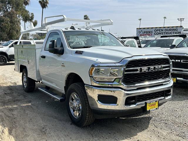 2024 RAM Ram 3500 Chassis Cab RAM 3500 TRADESMAN CHASSIS REGULAR CAB 4X2 60 CA