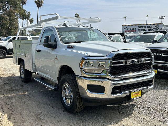 2024 RAM Ram 3500 Chassis Cab RAM 3500 TRADESMAN CHASSIS REGULAR CAB 4X2 60 CA
