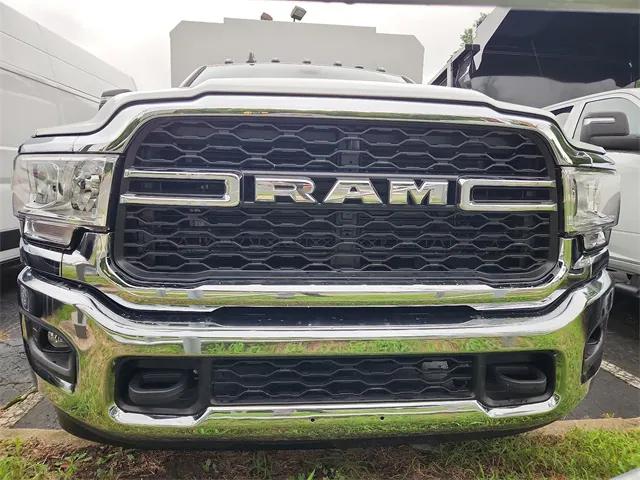 2024 RAM Ram 3500 Chassis Cab RAM 3500 TRADESMAN CHASSIS REGULAR CAB 4X4 60 CA