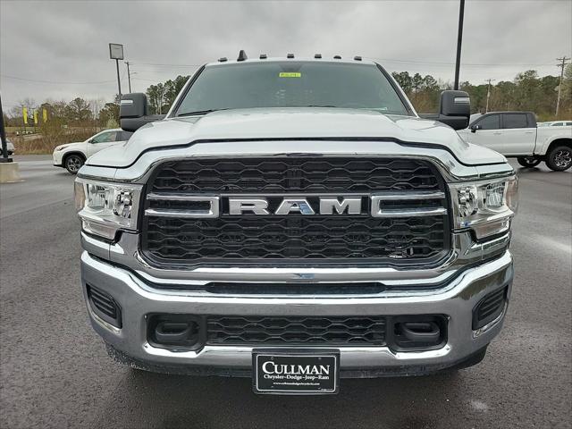 2024 RAM Ram 3500 Chassis Cab RAM 3500 TRADESMAN CREW CAB CHASSIS 4X4 60 CA