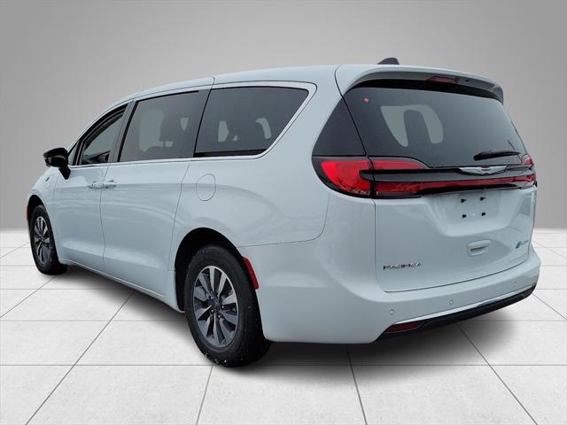 2024 Chrysler Pacifica Hybrid PACIFICA PLUG-IN HYBRID SELECT