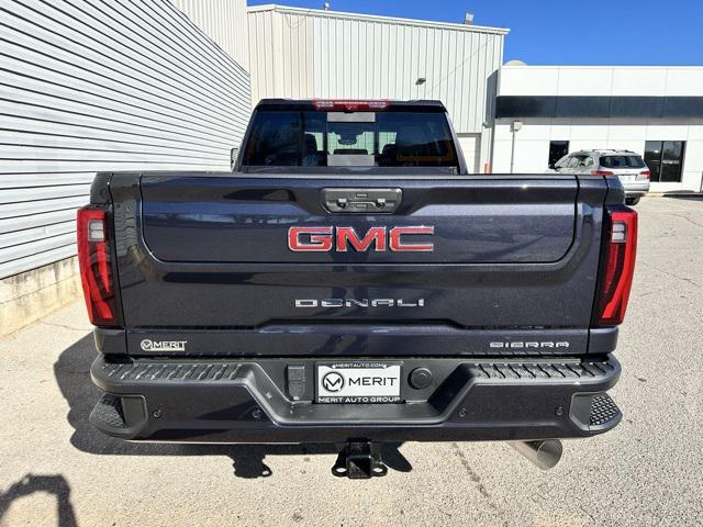 2024 GMC Sierra 2500HD 4WD Crew Cab Standard Bed Denali
