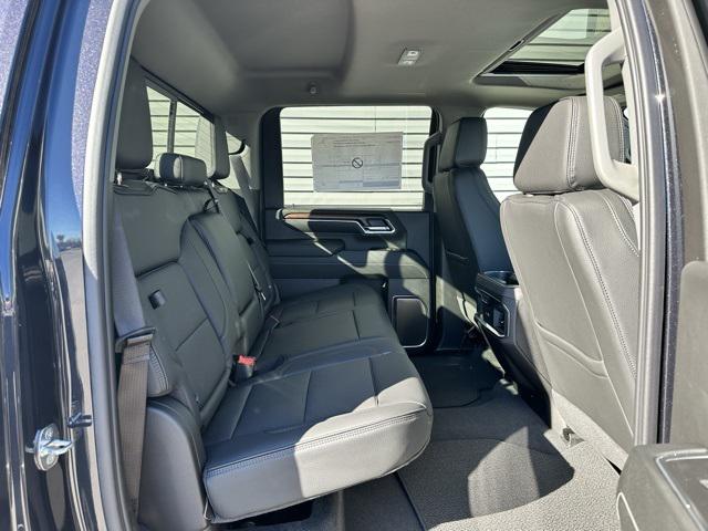 2024 GMC Sierra 2500HD 4WD Crew Cab Standard Bed Denali