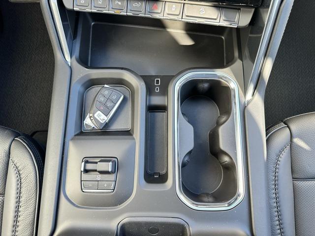 2024 GMC Sierra 2500HD 4WD Crew Cab Standard Bed Denali