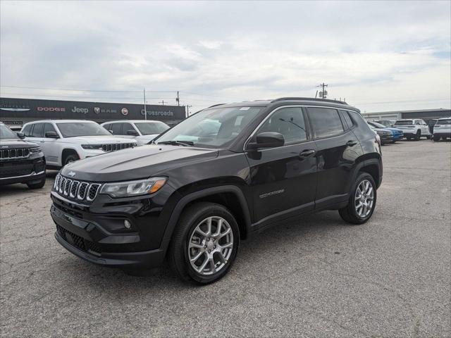 2024 Jeep Compass COMPASS LATITUDE LUX 4X4