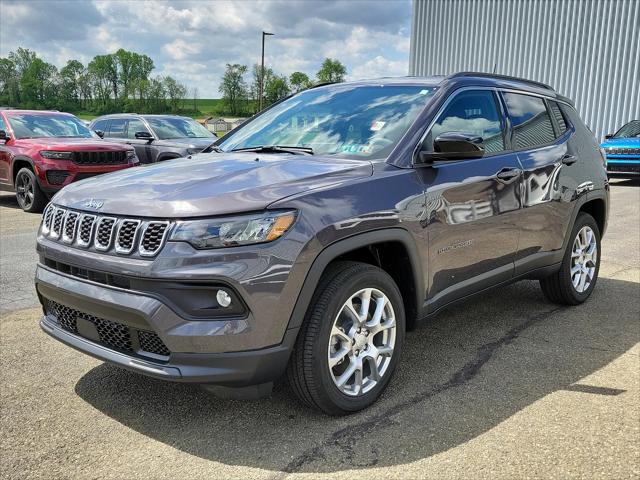 2024 Jeep Compass COMPASS LATITUDE LUX 4X4