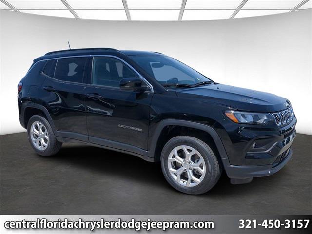 2024 Jeep Compass COMPASS LATITUDE 4X4