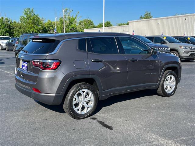 2024 Jeep Compass COMPASS SPORT 4X4