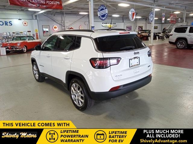 2024 Jeep Compass COMPASS LATITUDE LUX 4X4