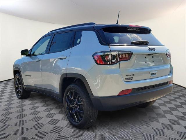 2024 Jeep Compass COMPASS LATITUDE 4X4