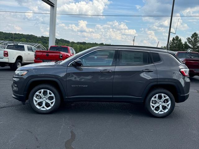 2024 Jeep Compass COMPASS LATITUDE 4X4