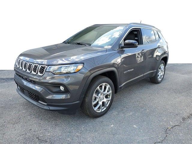 2024 Jeep Compass COMPASS LATITUDE LUX 4X4