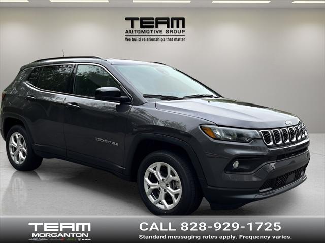 2024 Jeep Compass COMPASS LATITUDE 4X4