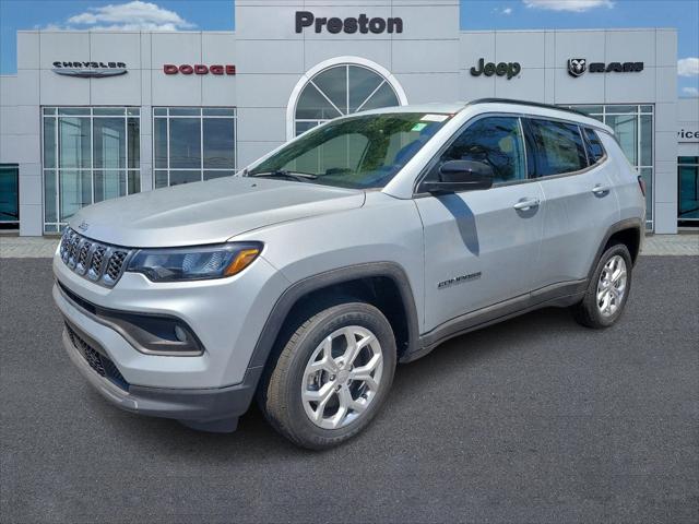 2024 Jeep Compass COMPASS LATITUDE 4X4