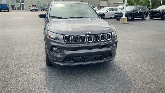 2024 Jeep Compass COMPASS LATITUDE 4X4