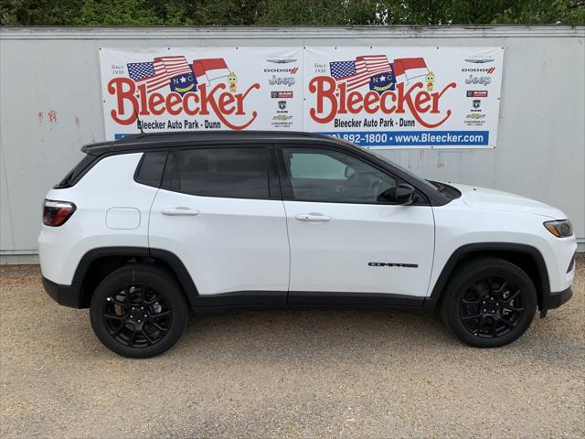 2024 Jeep Compass COMPASS LATITUDE 4X4