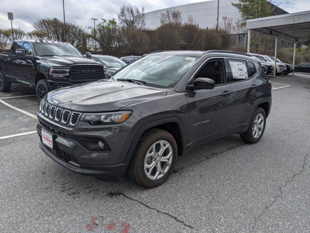 2024 Jeep Compass COMPASS LATITUDE 4X4