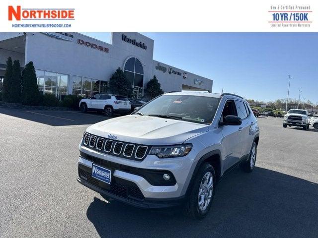 2024 Jeep Compass COMPASS LATITUDE 4X4