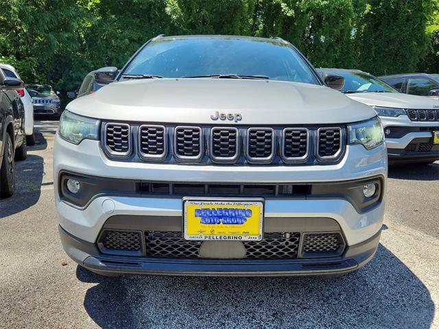 2024 Jeep Compass COMPASS LATITUDE 4X4