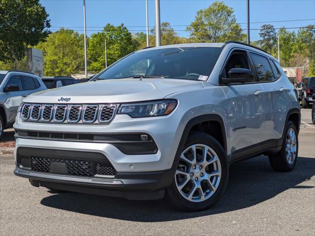 2024 Jeep Compass COMPASS LATITUDE LUX 4X4