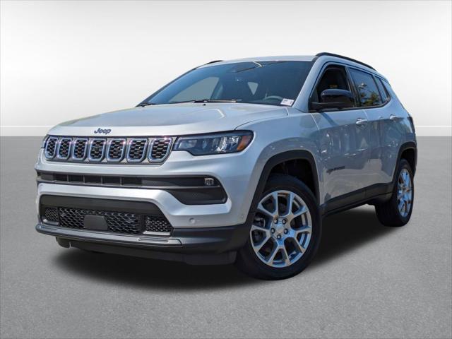 2024 Jeep Compass COMPASS LATITUDE LUX 4X4