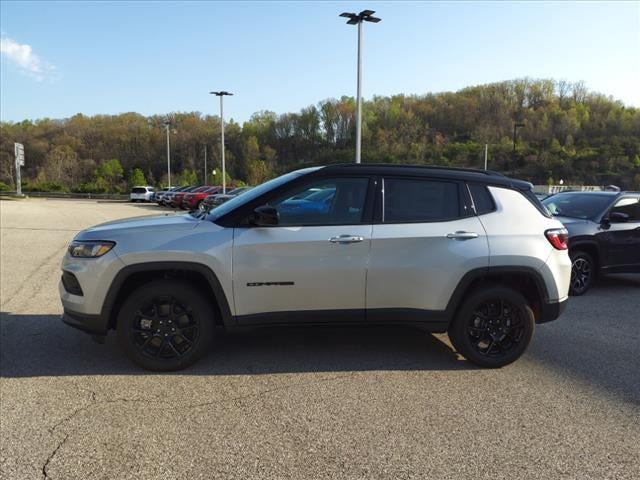 2024 Jeep Compass COMPASS LATITUDE 4X4