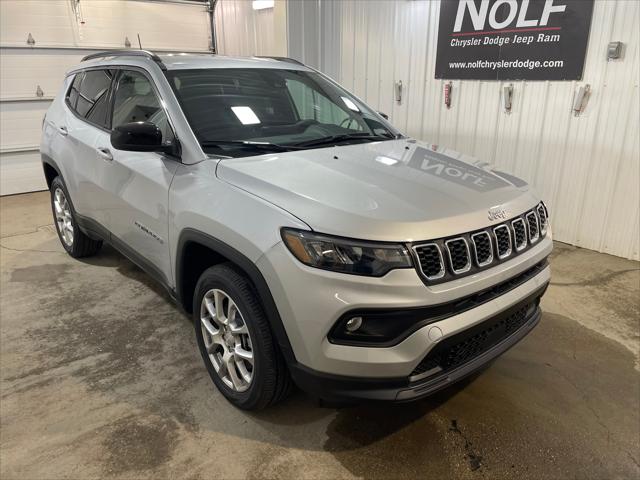 2024 Jeep Compass COMPASS LATITUDE LUX 4X4