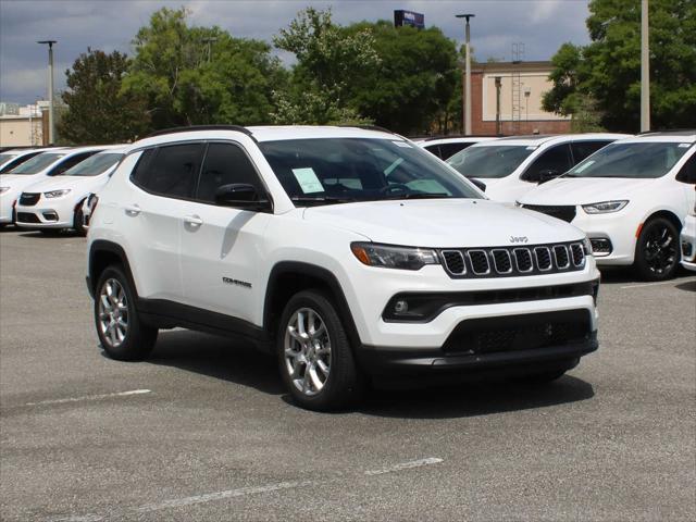 2024 Jeep Compass COMPASS LATITUDE LUX 4X4