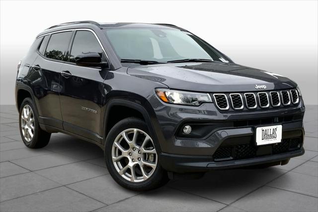 2024 Jeep Compass COMPASS LATITUDE LUX 4X4