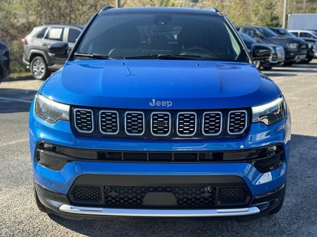 2024 Jeep Compass COMPASS LIMITED 4X4