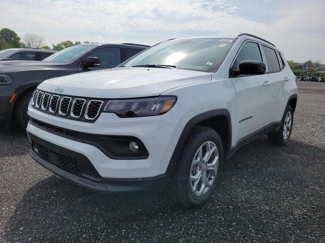 2024 Jeep Compass COMPASS LATITUDE 4X4